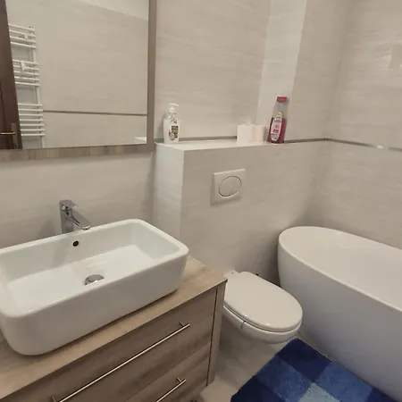 Scape Apartment