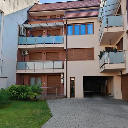 Scape Apartment
